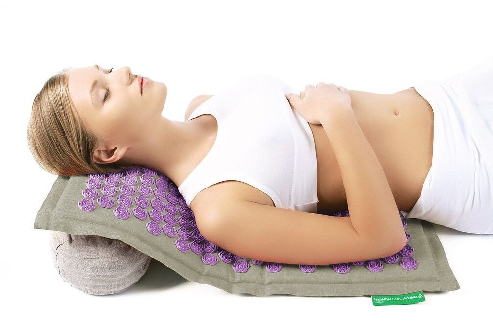 Aplikator igle pomoći će u borbi protiv osteohondroze vratne kralježnice